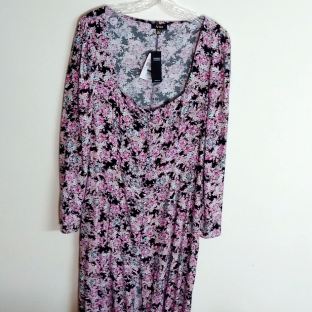 Women's NEW with tags Afirm Maxi Dress Black and Floral size XL